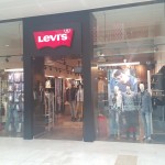 Levis White City